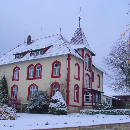 Lovely In Friedrichsfeld With Garden