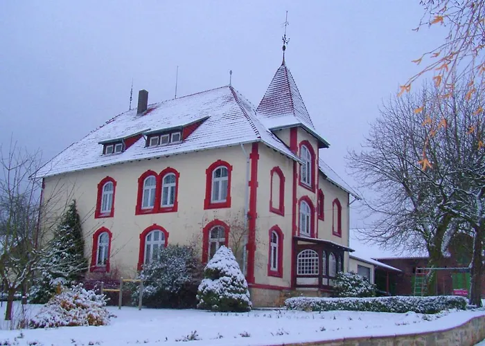 Lovely In Friedrichsfeld With Garden