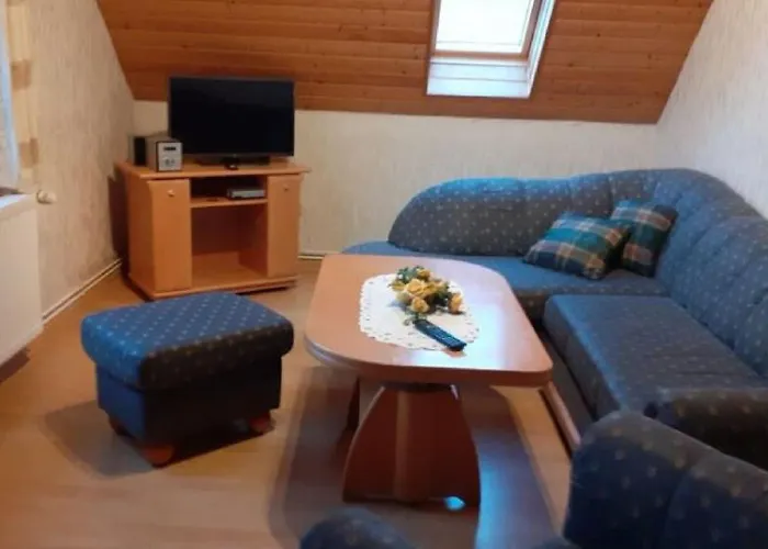 Lovely In Friedrichsfeld With Garden