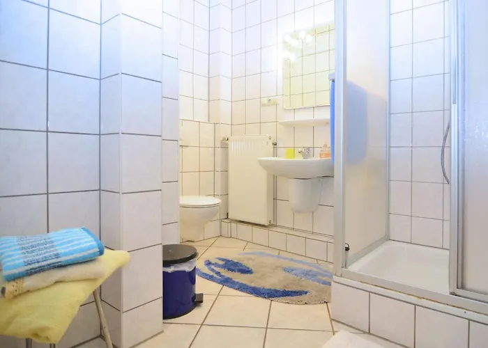 Lovely In Friedrichsfeld With Garden * Trendelburg