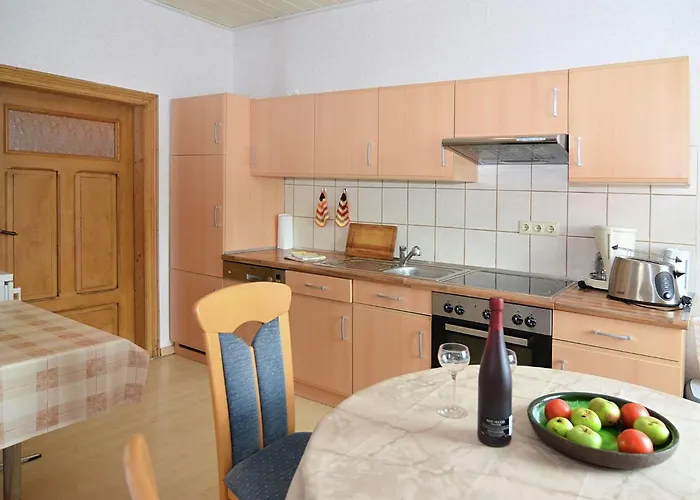 Lovely In Friedrichsfeld With Garden *