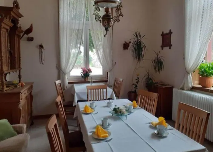 بيت للعطل Lovely In Friedrichsfeld With Garden